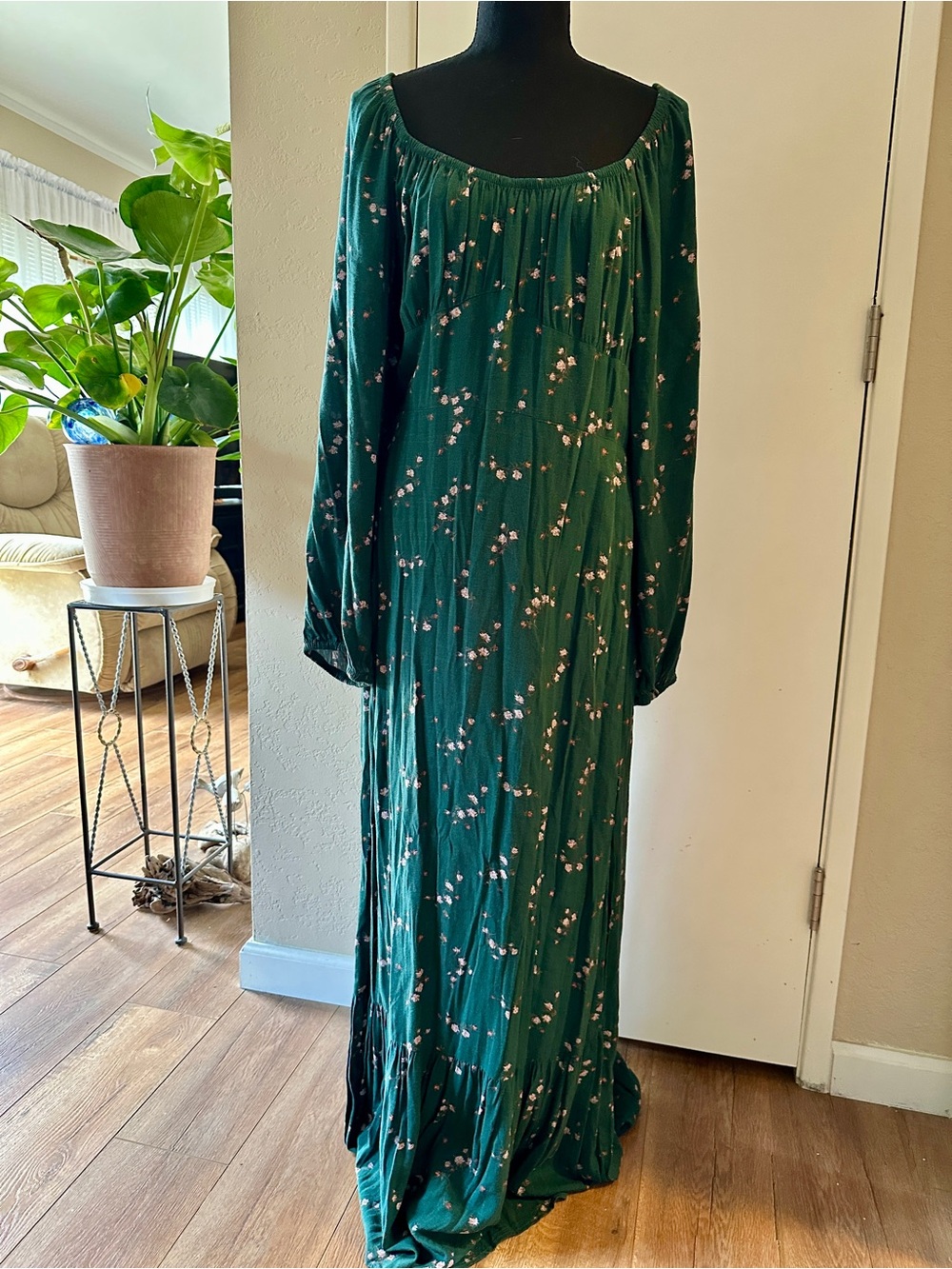 wild fable Maxi Dress- Off Shoulder, Large Green Floral Scoop